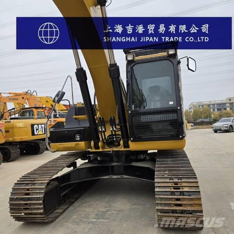 CAT 326 Rupsgraafmachines