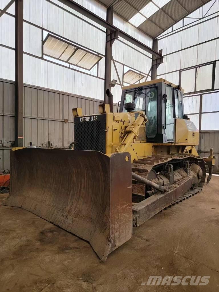 CAT D7G2 Rupsdozers
