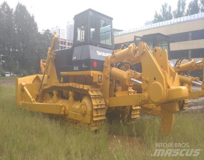 Shantui SD 32 Rupsdozers