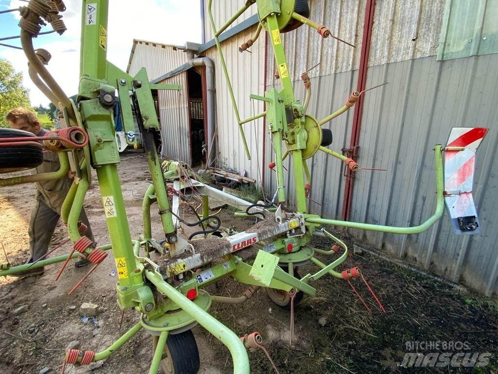 CLAAS VOLTO670 Schudders