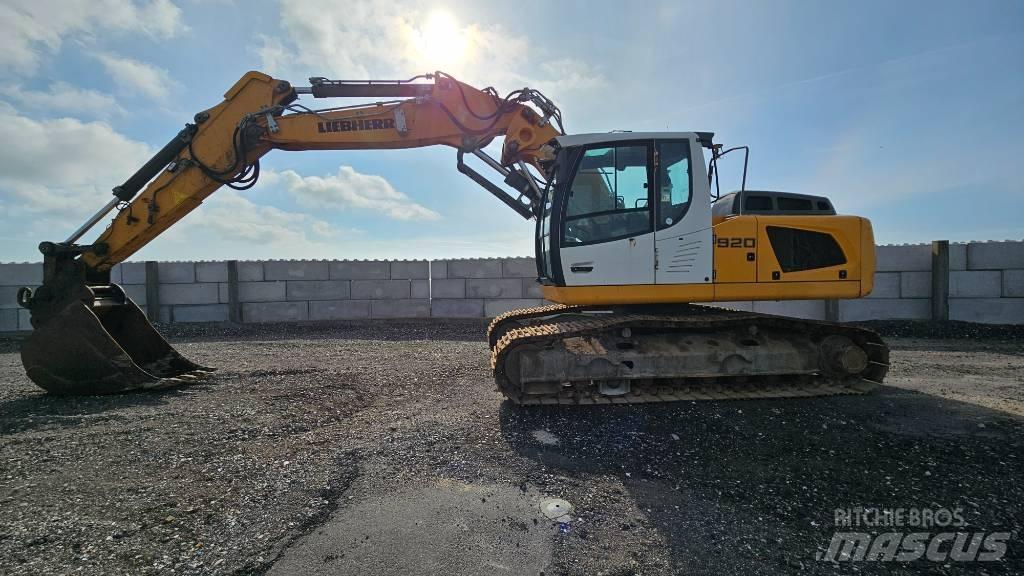 Liebherr R 920 LC Rupsgraafmachines