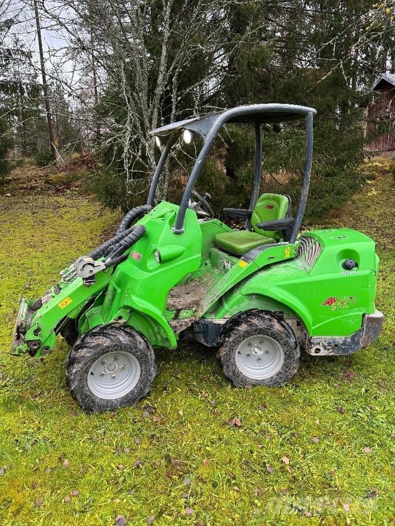 Avant 528 Knik- en schrankladers