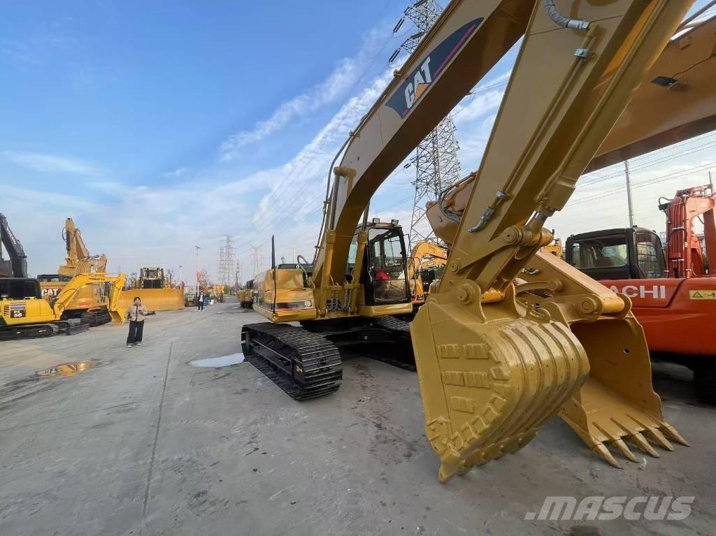CAT 320 B Rupsgraafmachines