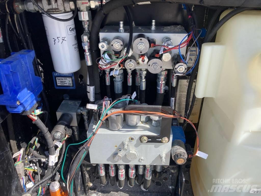 Genie GS 3369 Schaarhoogwerkers