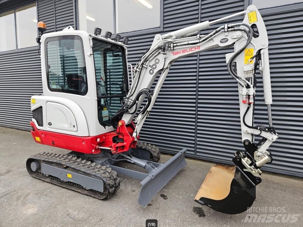 Takeuchi TB 225 Minigraafmachines < 7t