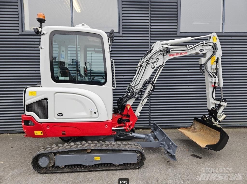 Takeuchi TB 225 Minigraafmachines < 7t