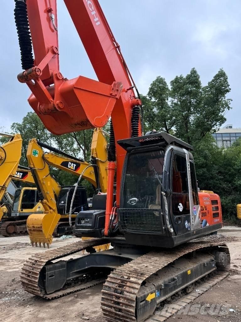 Hitachi ZX 200 Rupsgraafmachines