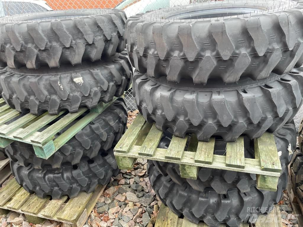 Mitas 10,00-20 Banden, wielen en velgen