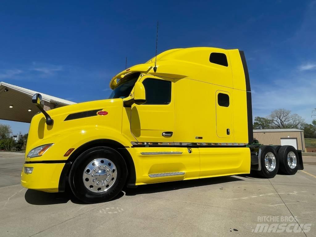 Peterbilt 579 Trekkers