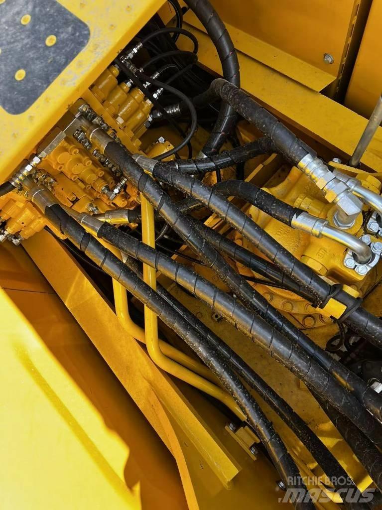 Komatsu PC 200-8N1 Rupsgraafmachines