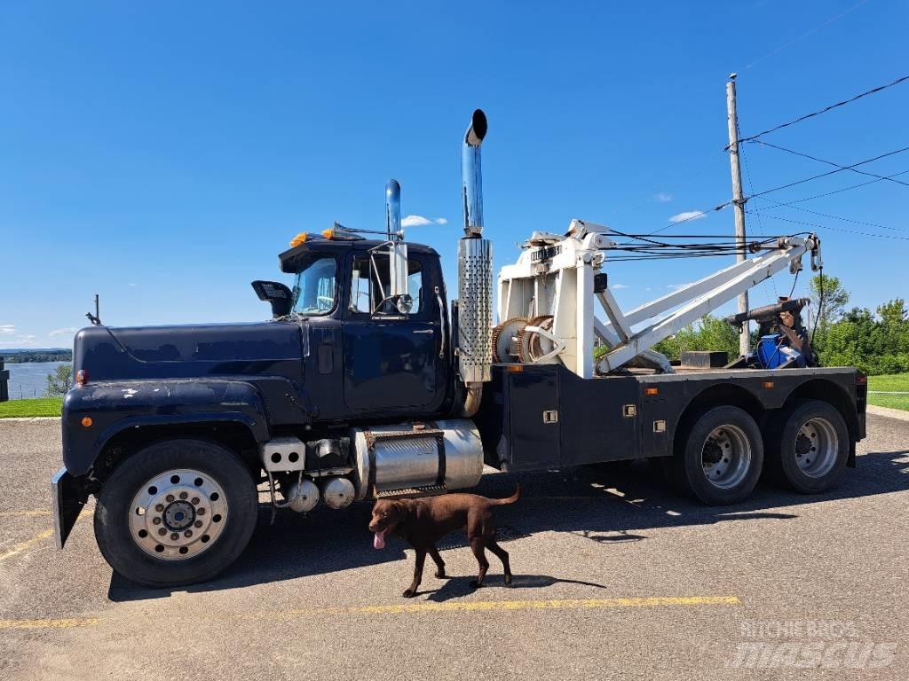 Mack RS797LST Sleepwagens
