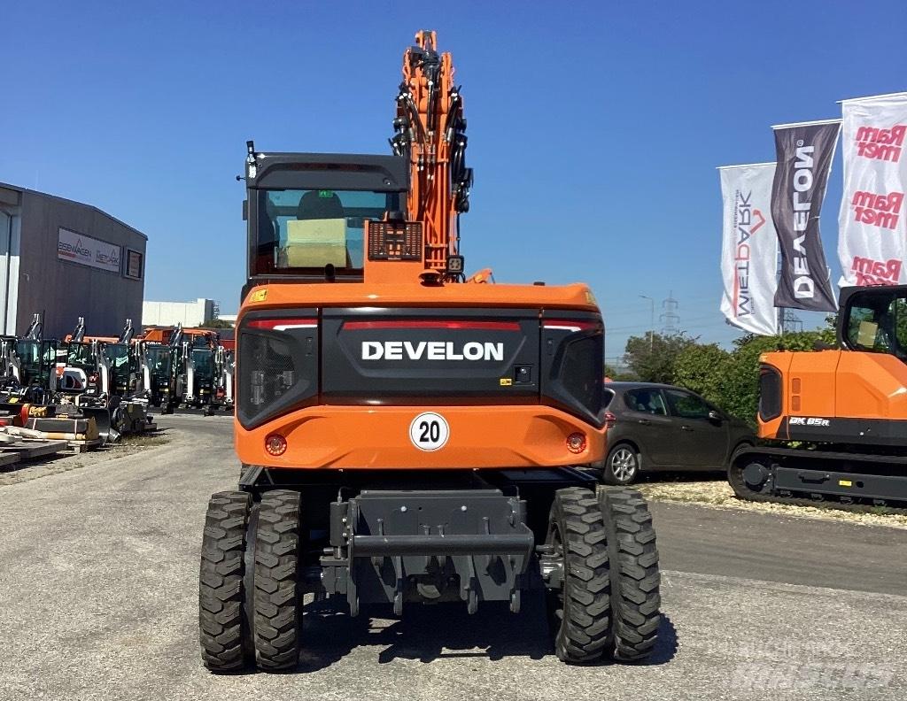 Develon DX100W-7 Wielgraafmachines