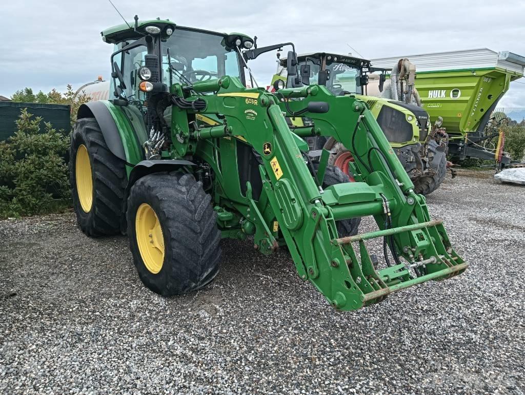 John Deere 5125 R Tractoren