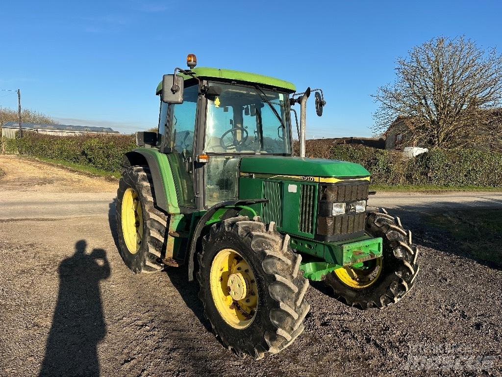 John Deere 6210 Tractoren