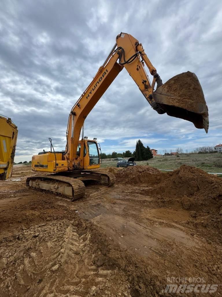 Hyundai R250LC Rupsgraafmachines