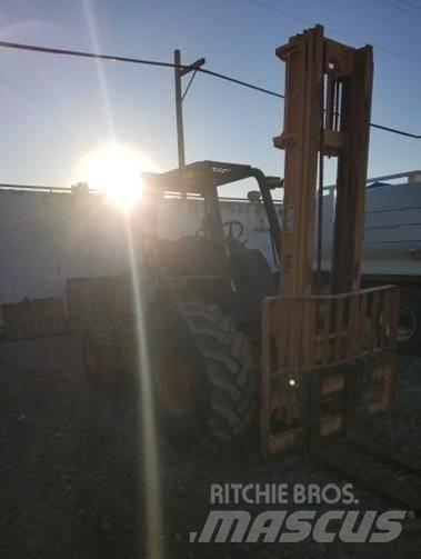 CASE 586H Vorkheftruck voor zwaar terrein