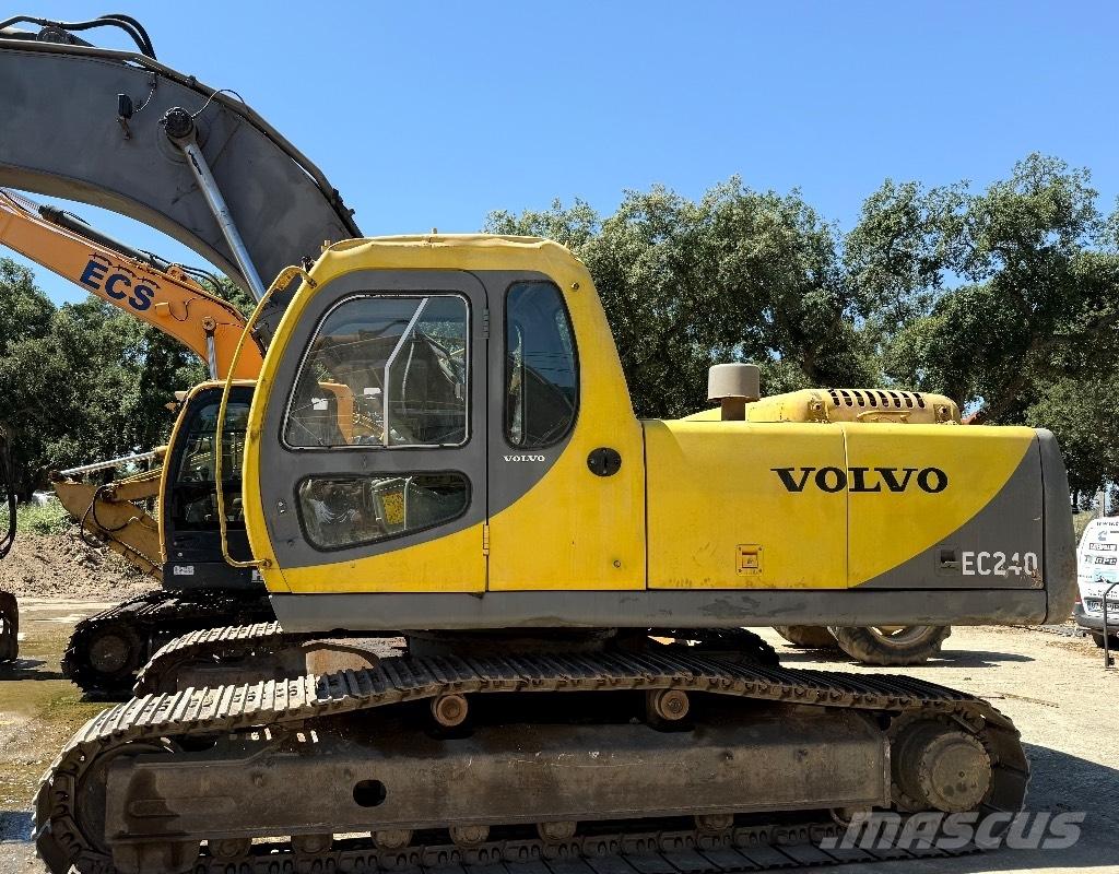 Volvo EC240 Graafmachines Long Reach