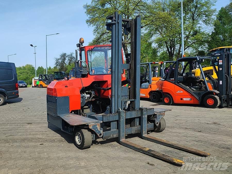 Combilift C4000 Four-way truck