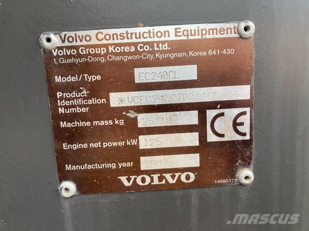 Volvo EC 240 C L Rupsgraafmachines