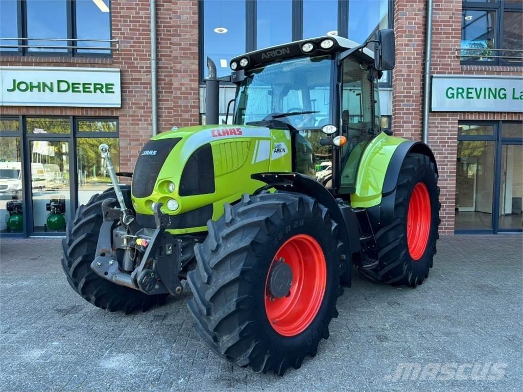 CLAAS Arion 640 Tractoren