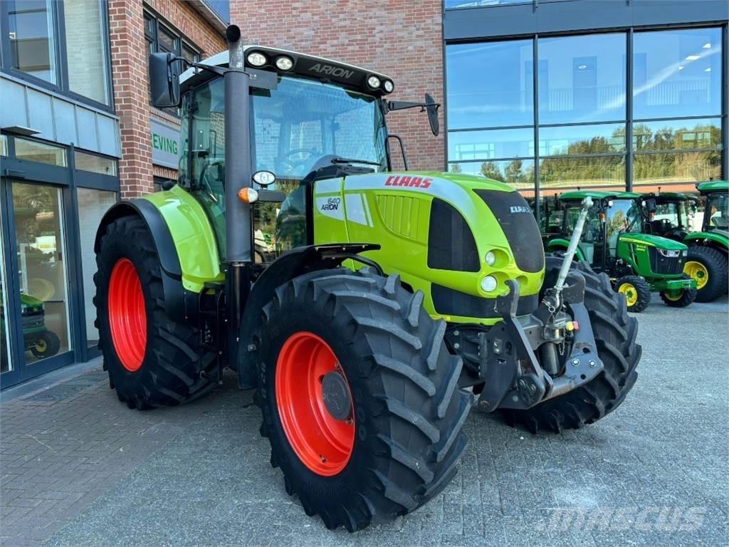 CLAAS Arion 640 Tractoren