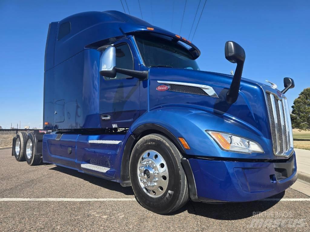 Peterbilt 579 Trekkers