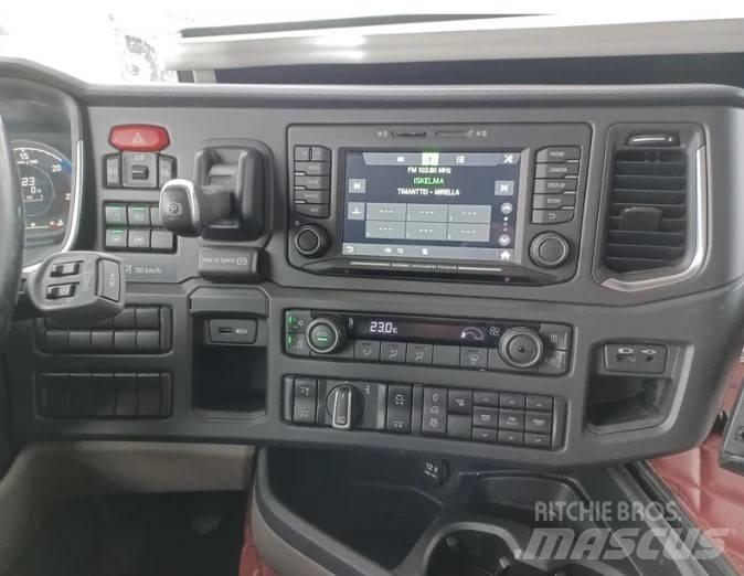 Scania R500 6x2 Trekkers