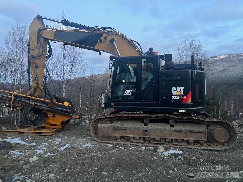 CAT 335 F L CR Surface drill rigs