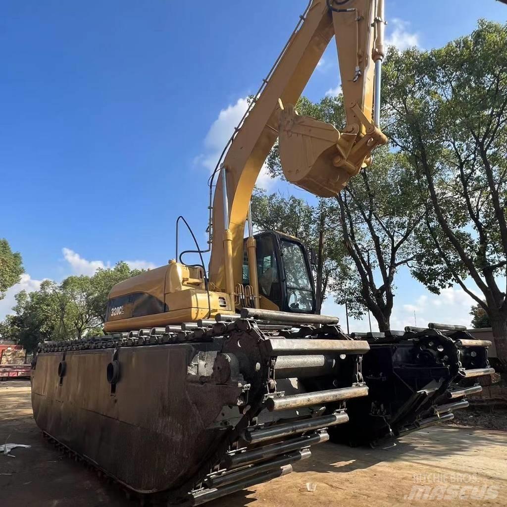 CAT 320 C Rupsgraafmachines