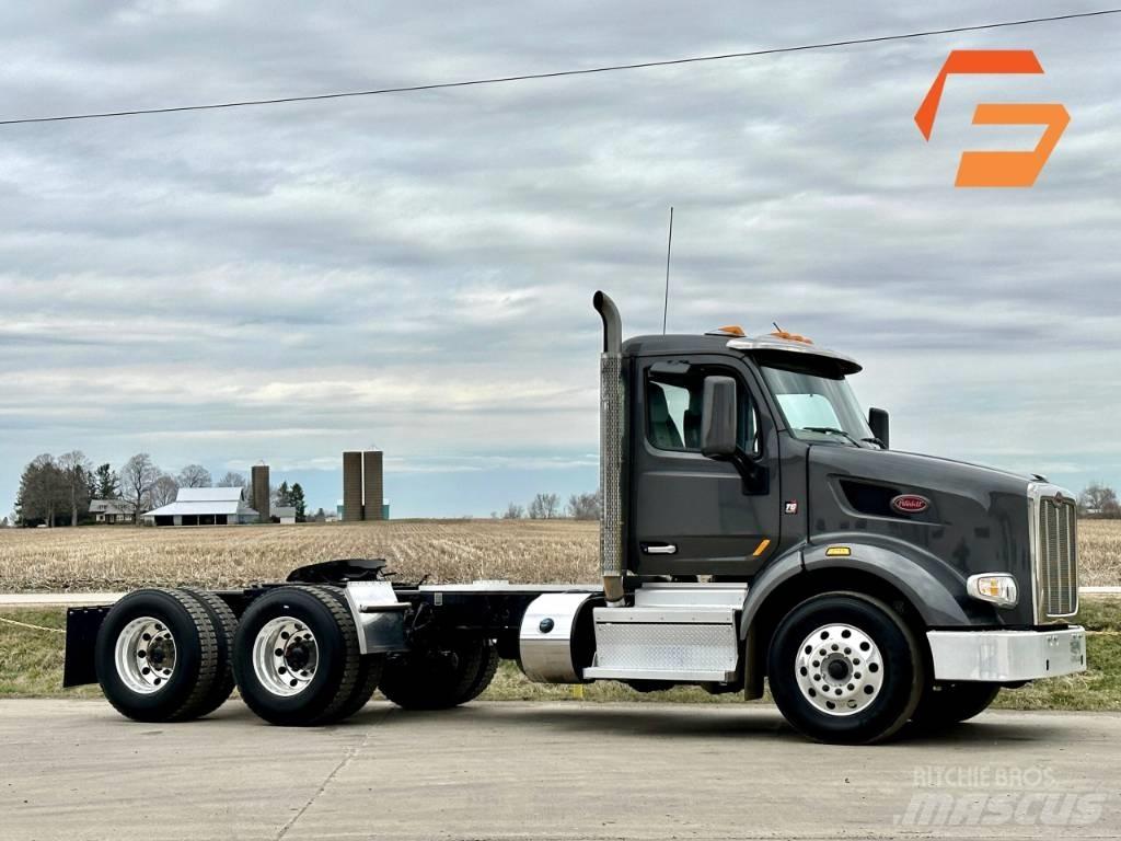 Peterbilt 567 Trekkers
