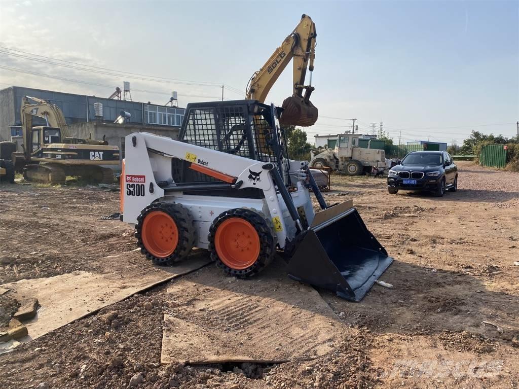 Bobcat S 300 Schrankladers