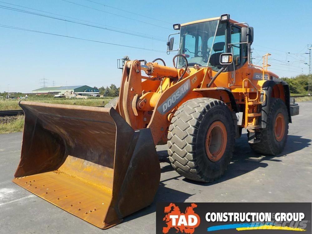 Doosan DL 300 Wielladers