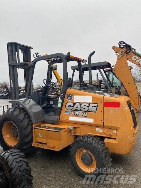 CASE 586H Vorkheftruck voor zwaar terrein