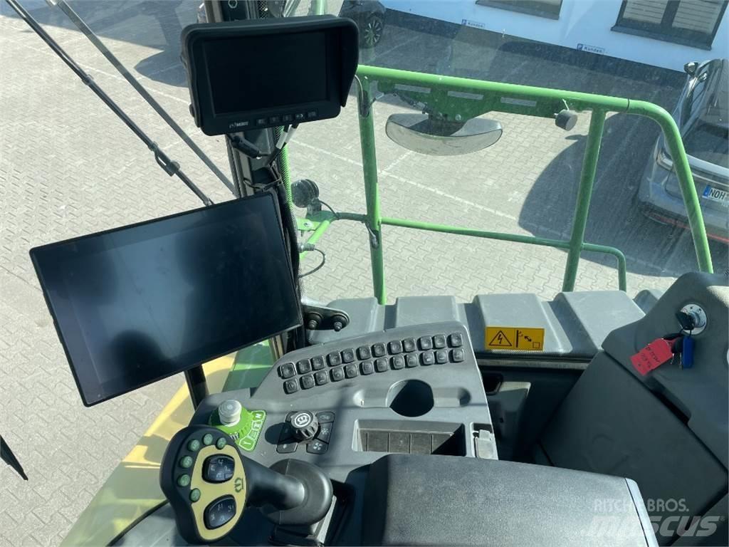 Krone BiG X 630 Getrokken veldhakselaar