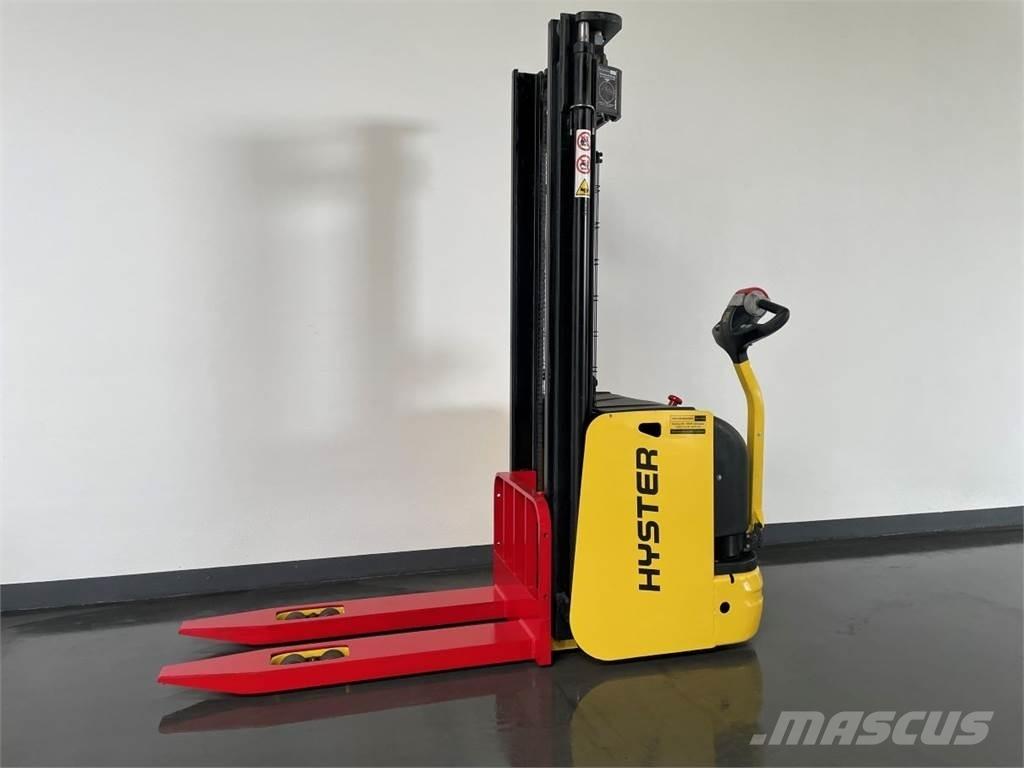 Hyster S1.6AC Stapelaar meeloop