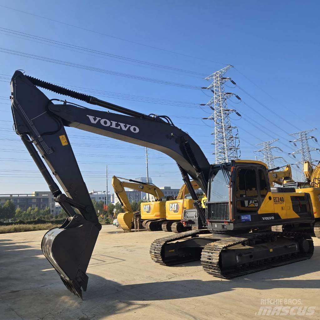 Volvo EC 240 Rupsgraafmachines