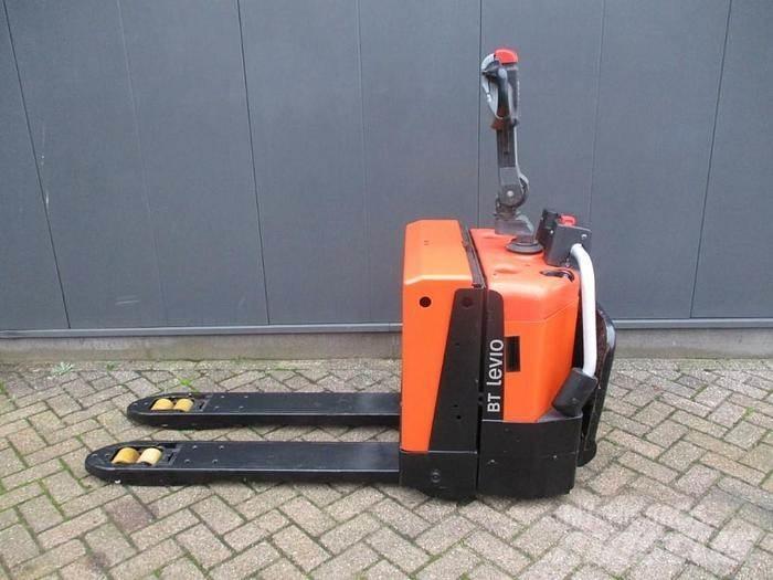 BT LPE 200-6 Meerij pallettruck met platform