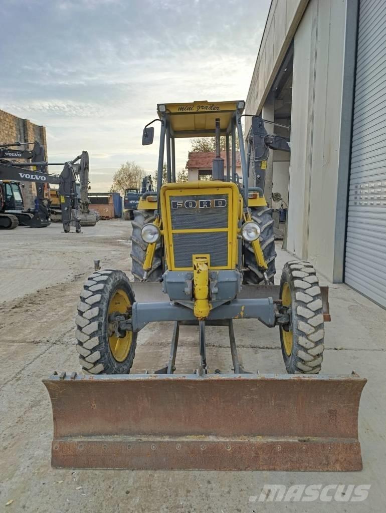 Ford Minigrader Graders
