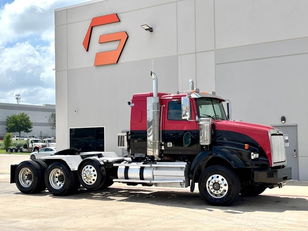 Western Star 4900 Trekkers