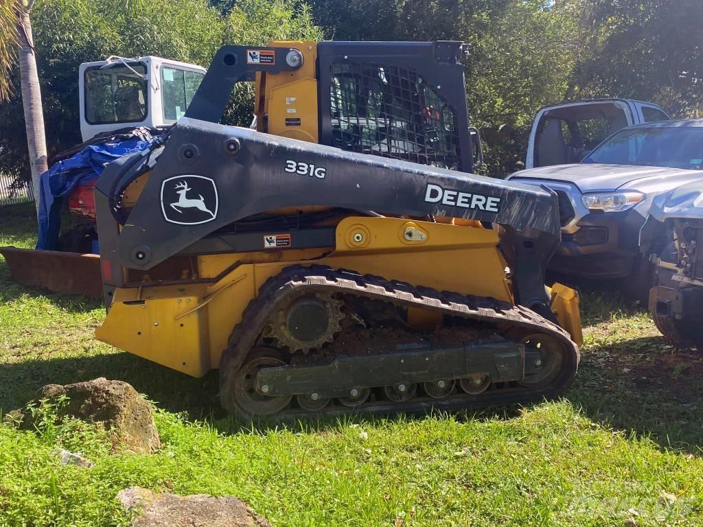 John Deere 331G Schrankladers