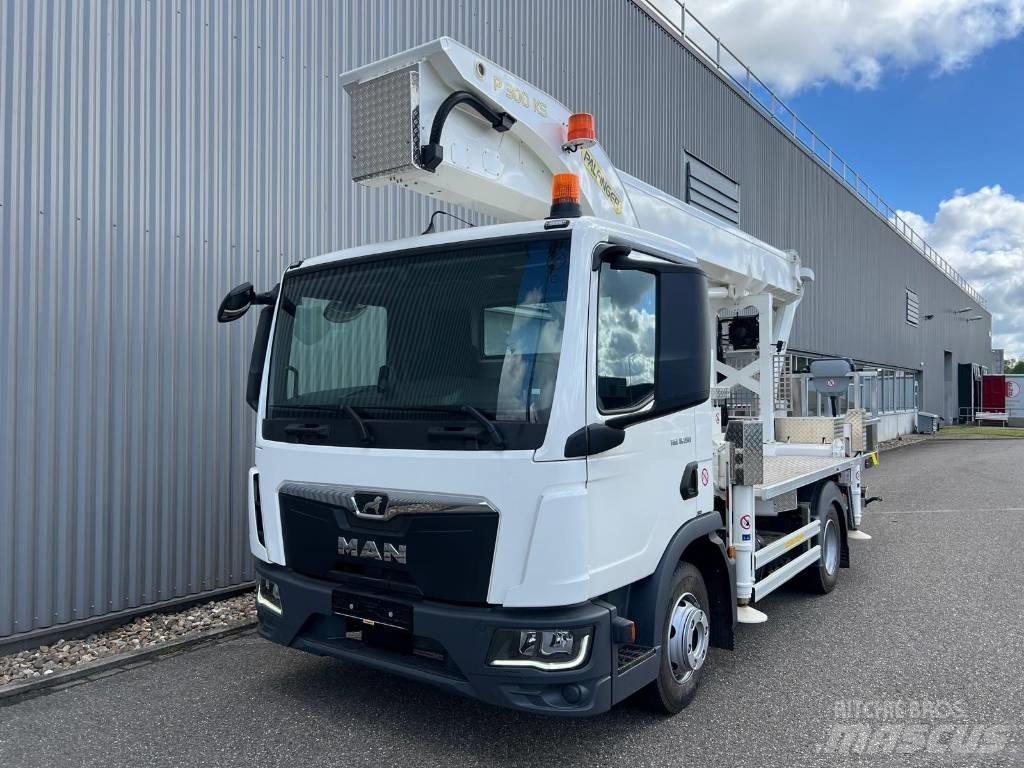 Palfinger P 300 KS Auto hoogwerkers
