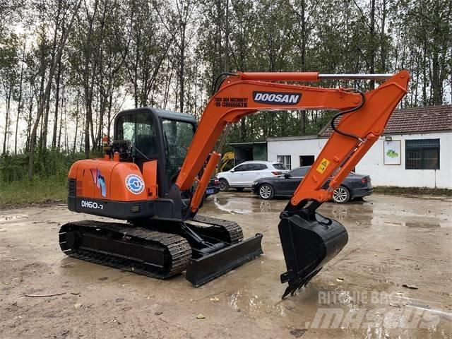 Doosan DH60-7 Minigraafmachines < 7t