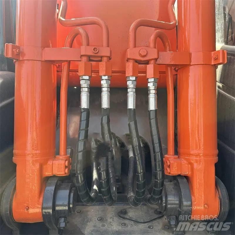 Hitachi ZX 130 Rupsgraafmachines