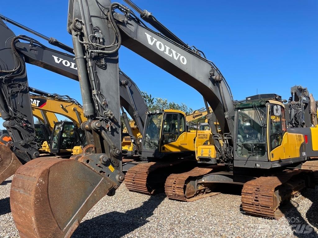 Volvo EC210C Rupsgraafmachines