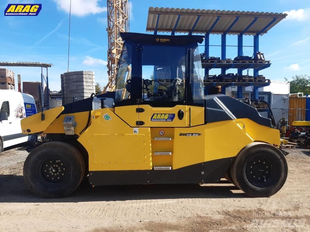 Bomag BW 28 RH Bandenwalsen