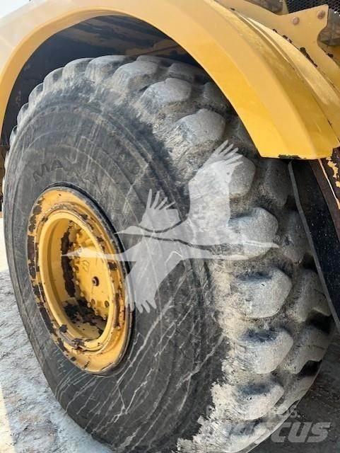 CAT 740B Knik dumptrucks