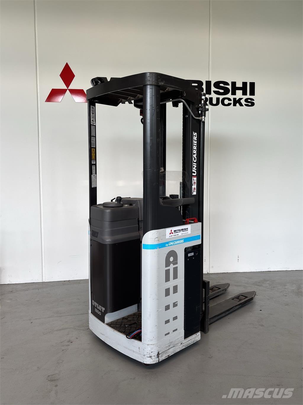 Atlet AJN160 Zelfrijdende stapelaars