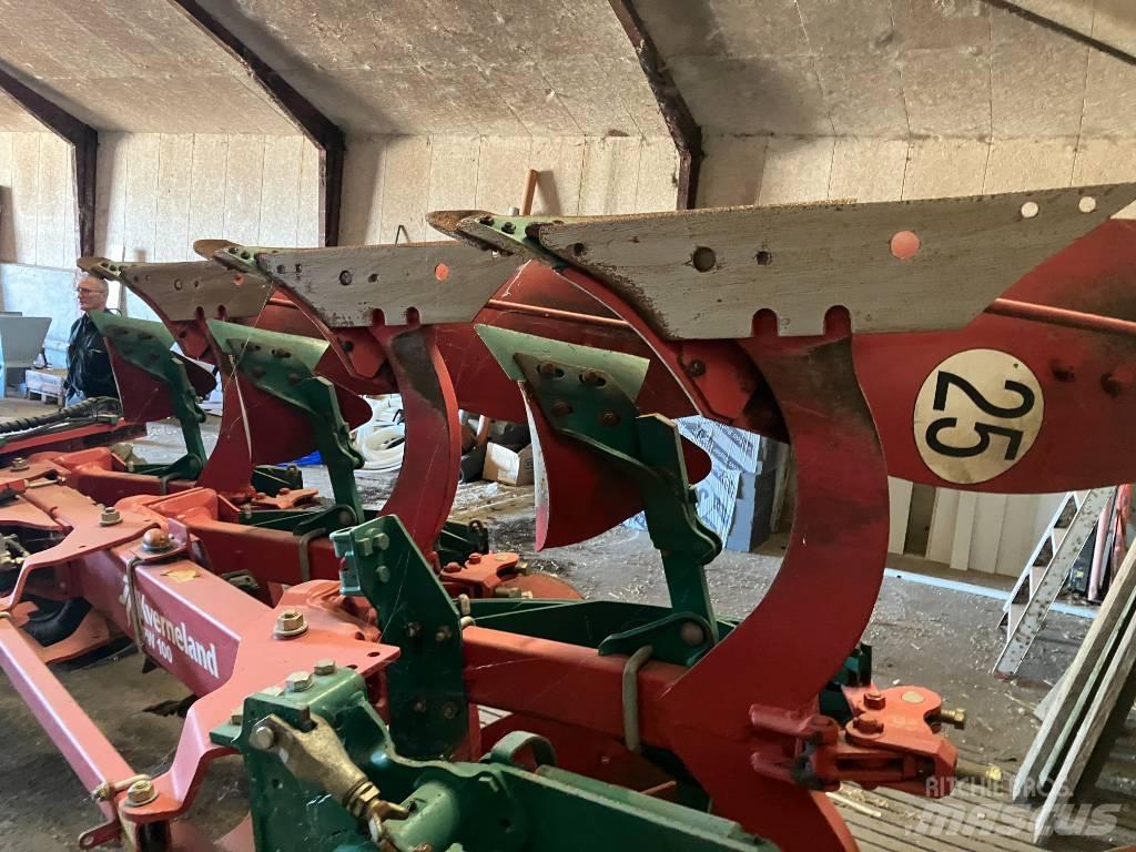 Kverneland PW100 Wentelploegen