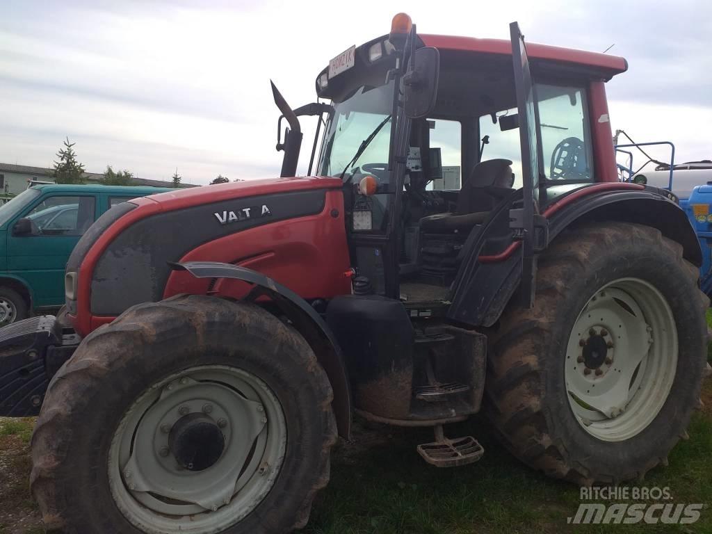 Valtra N121 Tractoren