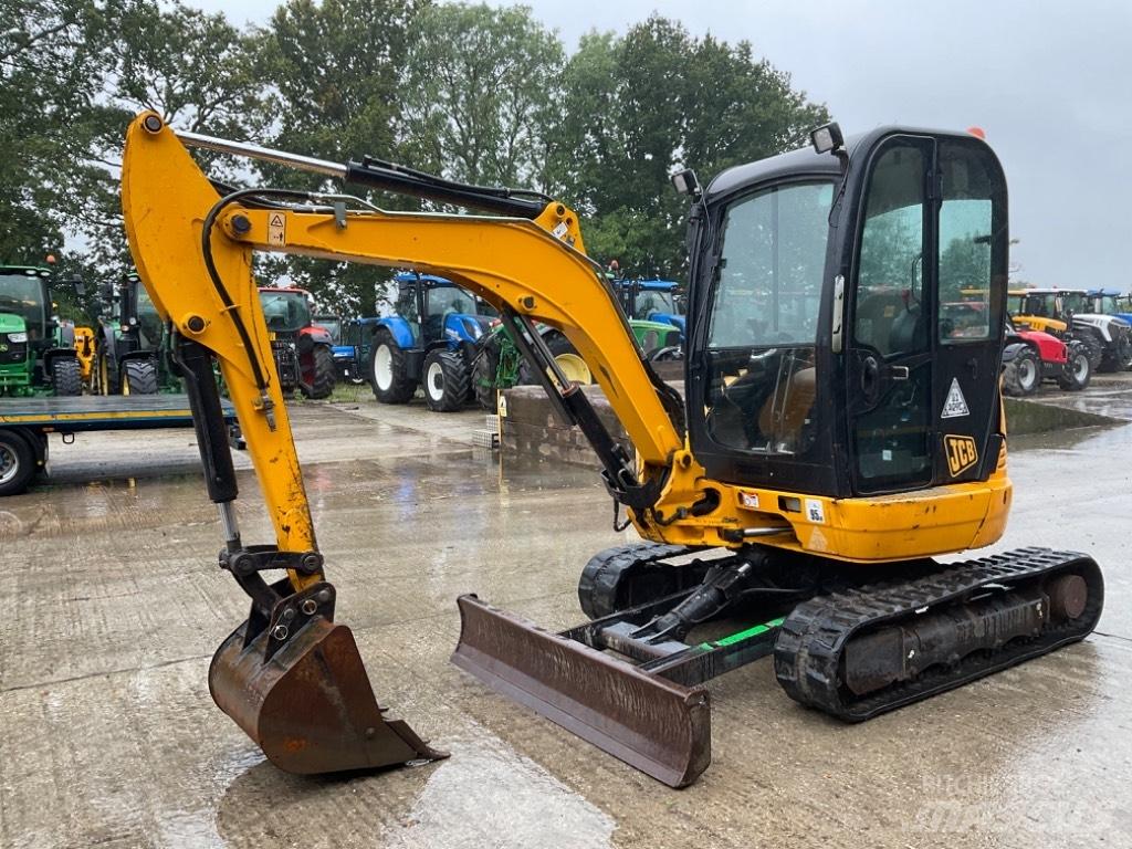 JCB 8030 Minigraafmachines < 7t